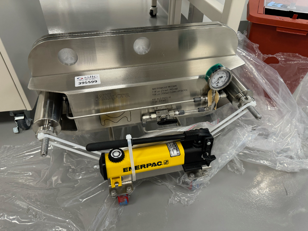 Image of Unused Millipore MP0DPIL0T Pilot Scale Holder